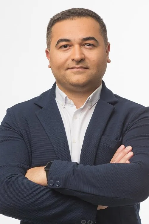 Ilkin Misg?rli ha trabajado con Ilkin Hasani en 2 ocasiones