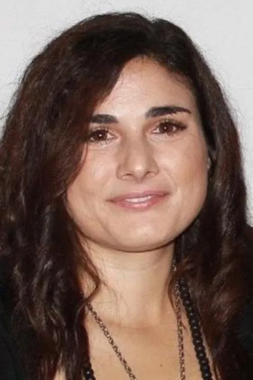 Dave Farrell ha trabajado con Ilsey Juber en 1 ocasiones