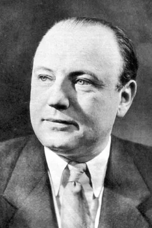 Imre Apáthi interpretando a Fõtitoknok