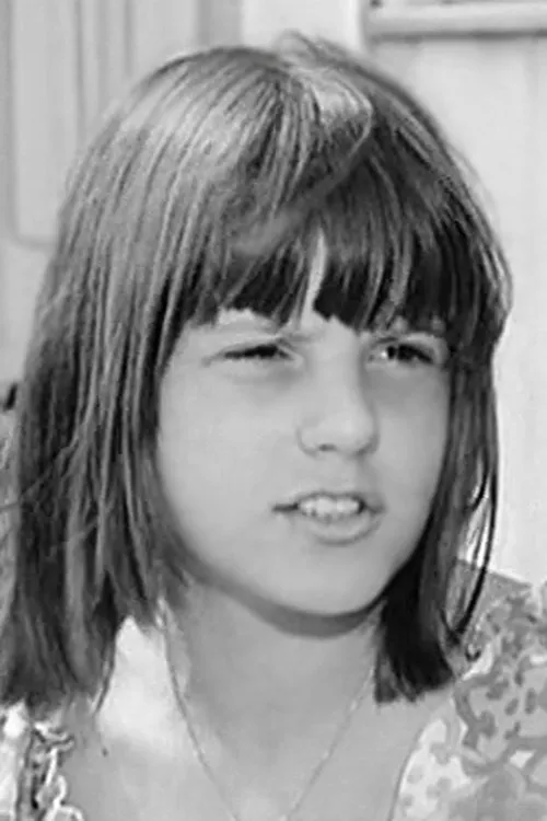 Ina Reuter interpretando a 