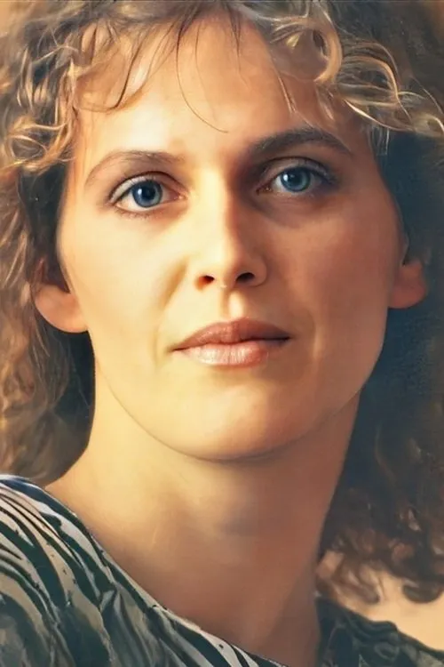 Ināra Slucka interpretando a