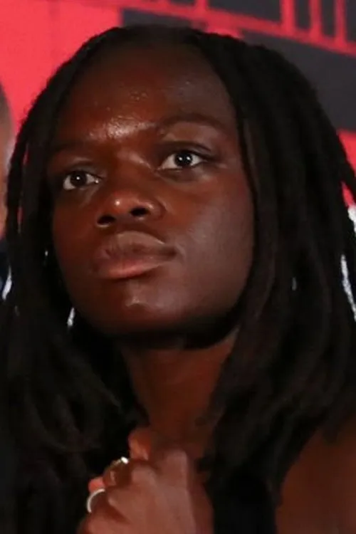 Indeya Smith interpretando a Self