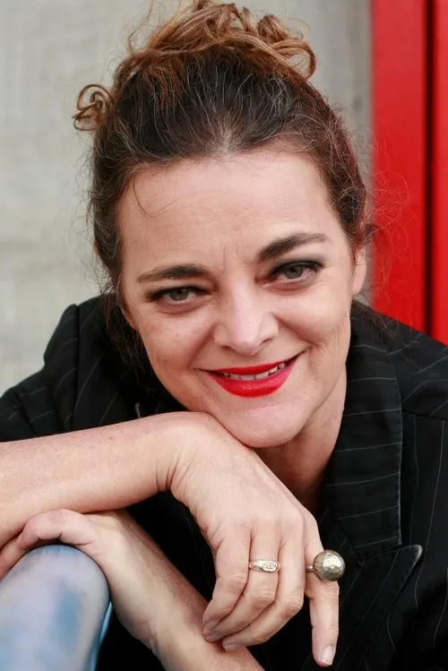 Inês Peixoto interpretando a Daiane