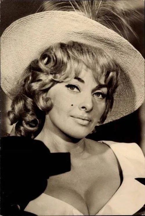 Ingeborg Naß interpretando a Evelyn