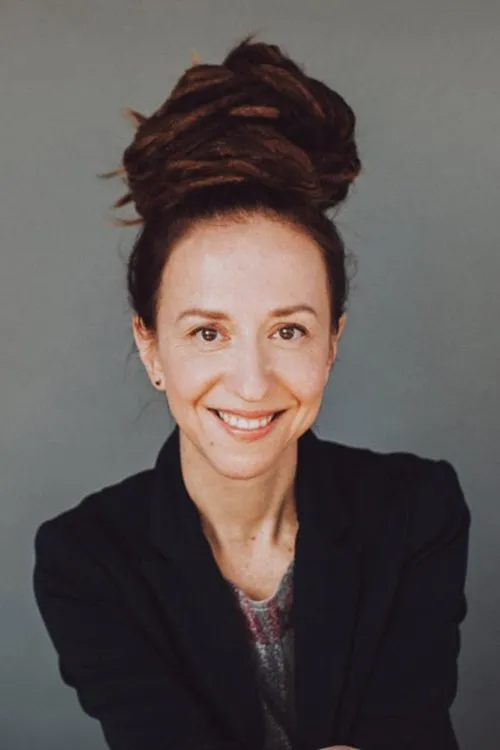 Ingrid Veninger interpretando a 