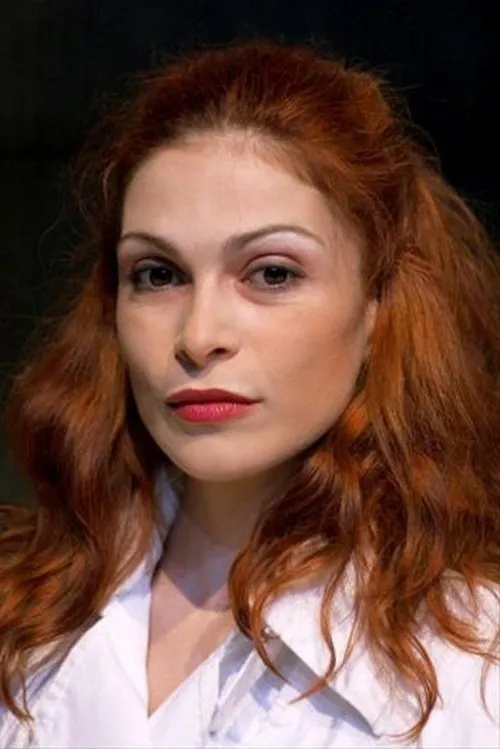 Ioanna Pagiataki interpretando a Agave