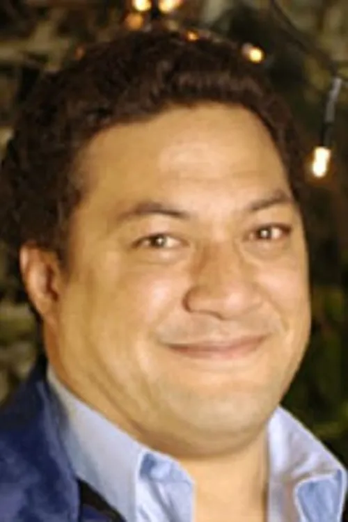 Alex Greig ha trabajado con Ioelu Fili en 1 ocasiones