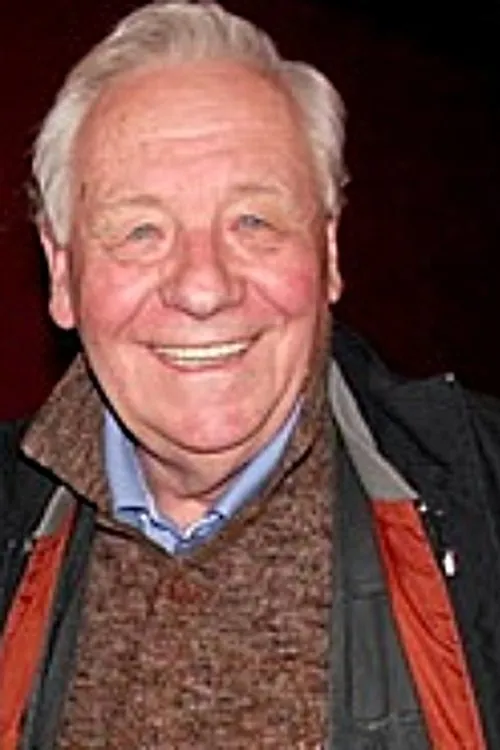 Ion Arcudeanu interpretando a 