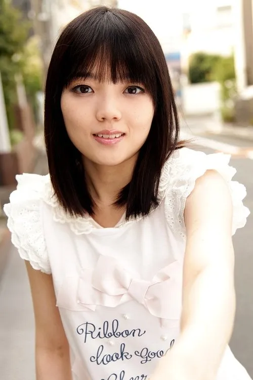 Iori Kanata interpretando a Iori Kanata