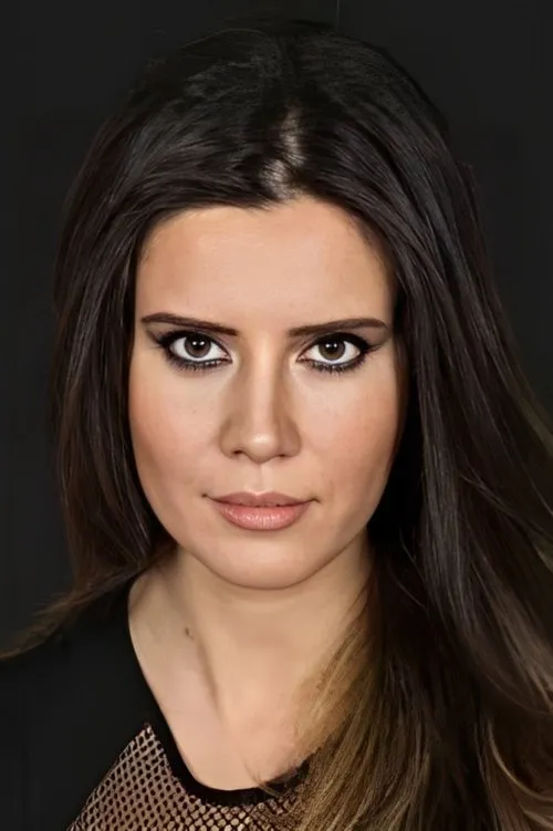 Mehmet Yasuru ha trabajado con İpek Elban en 1 ocasiones