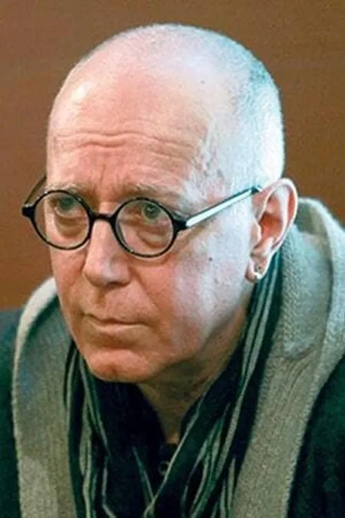 Irfan Mensur interpretando a Old Man