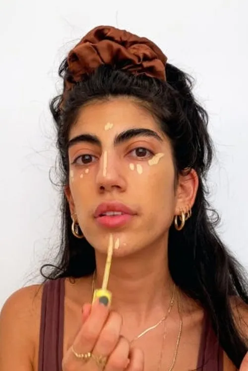 Aaron David Ross ha trabajado con Irina Cocimarov en 2 ocasiones