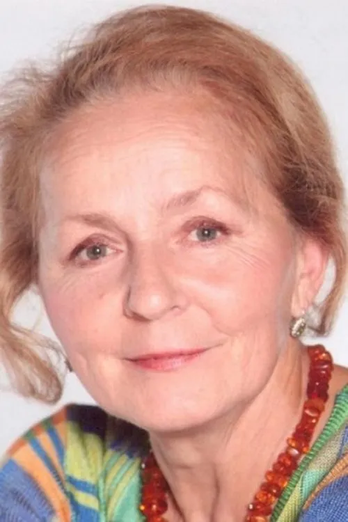 Nyawuda Chuol ha trabajado con Irina Petrova en 1 ocasiones