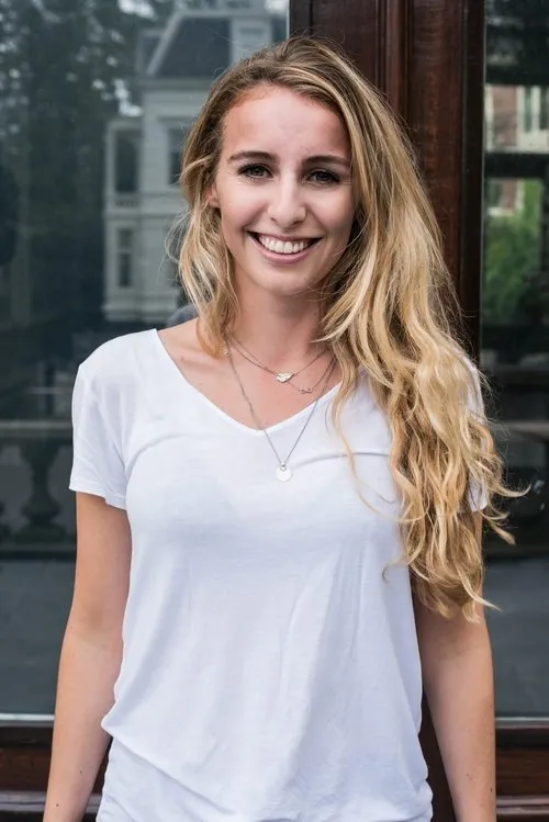 Iris Enthoven — personaje: Self