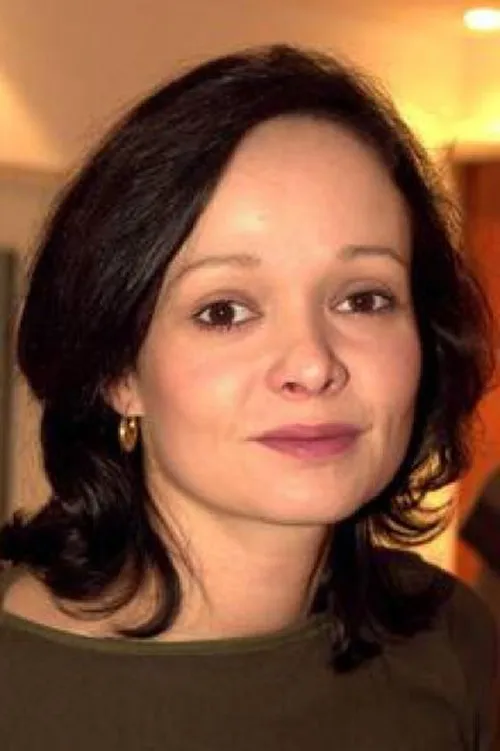 Iris Junik en su biografía y filmografía