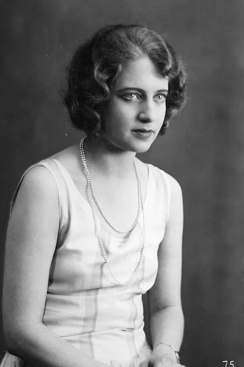 Ernst Lampén ha trabajado con Iris Knape en 1 ocasiones