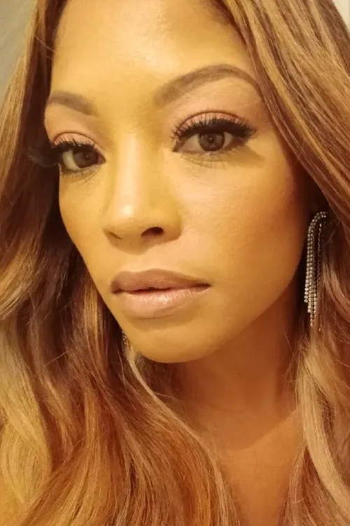 Irish Grinstead — personaje: Self