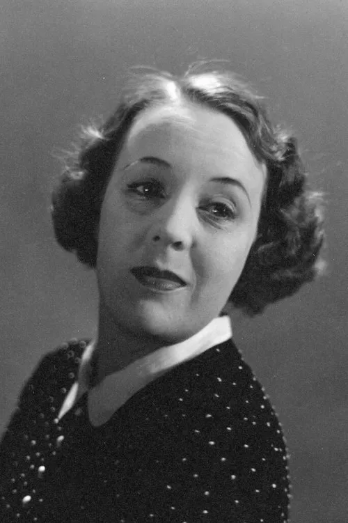 Anni Hämäläinen ha trabajado con Irja Elstelä en 5 ocasiones