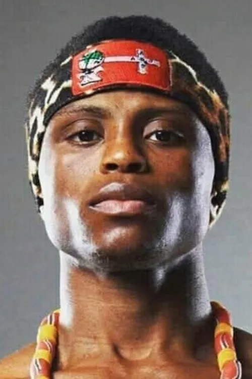 Isaac Dogboe interpretando a Self
