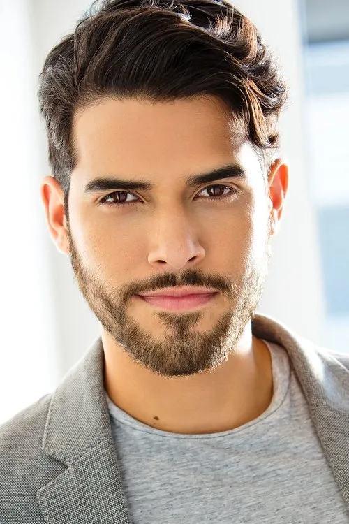 Kellan Rudnicki ha trabajado con Isaac Gonzalez Rossi en 1 ocasiones