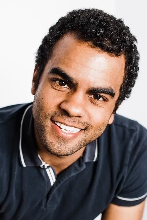 Foto de perfil del actor Isaac Robinson-Smith en el reparto