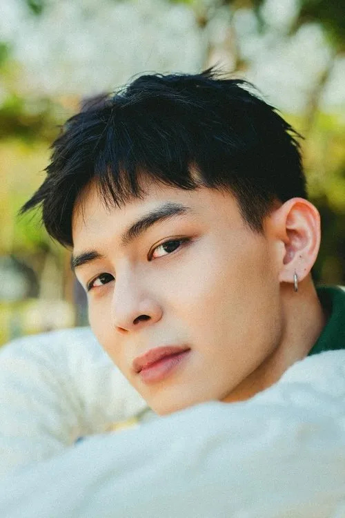 Isaac Yang en su biografía y filmografía