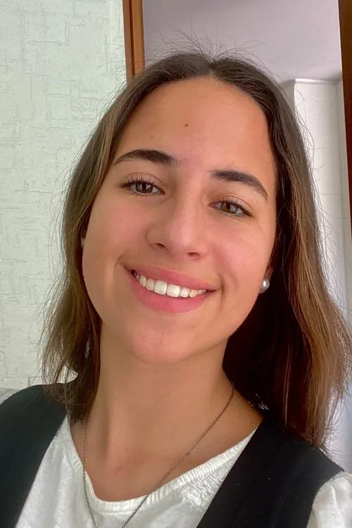 Pato Soní Dillmann ha trabajado con Isabel Vera en 1 ocasiones