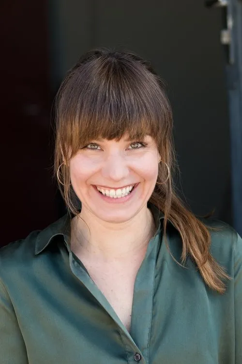 Claudia Helene Hinterecker ha trabajado con Isabell Stern en 2 ocasiones