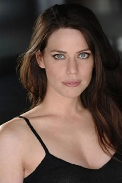 Isabella David interpretando a Sarah Greer