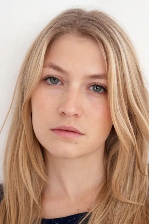 Isabella Wolf — personaje: Isabel Eichendorf