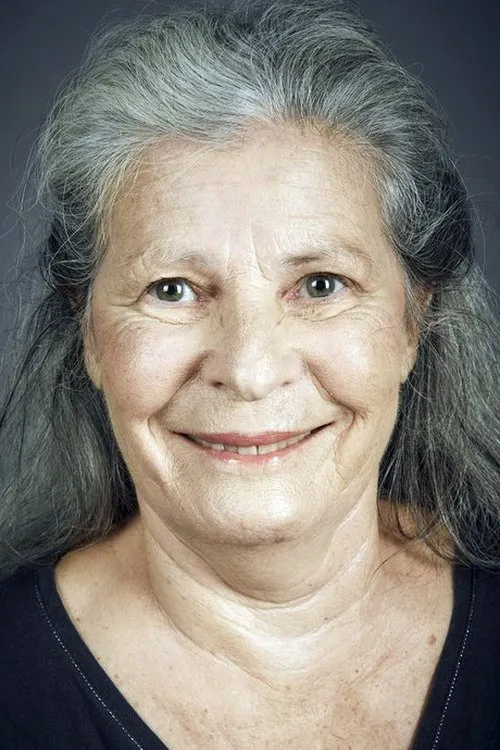 Dorylia Calmel ha trabajado con Isabelle Dangerfield en 1 ocasiones