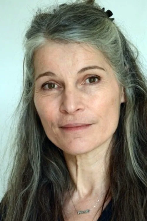 Julia Garnier ha trabajado con Isabelle Goethals Carre en 1 ocasiones