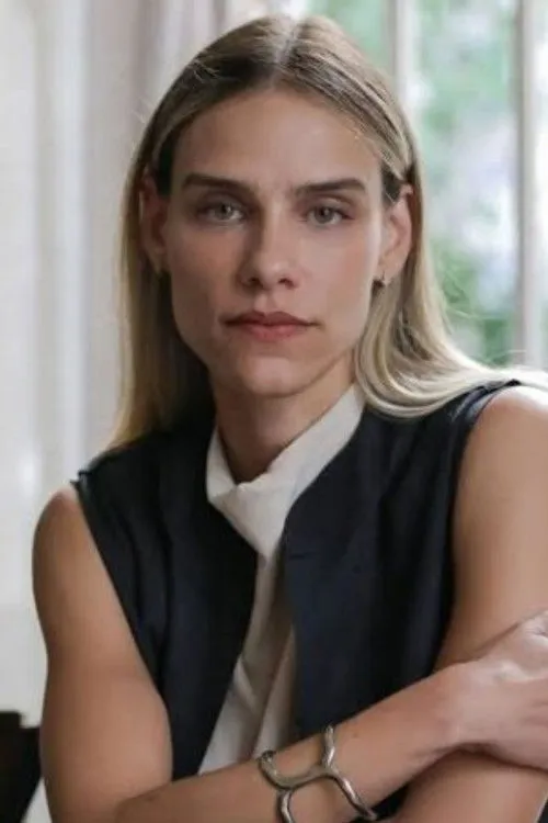 Karine Barros ha trabajado con Isabelle Nassar en 1 ocasiones