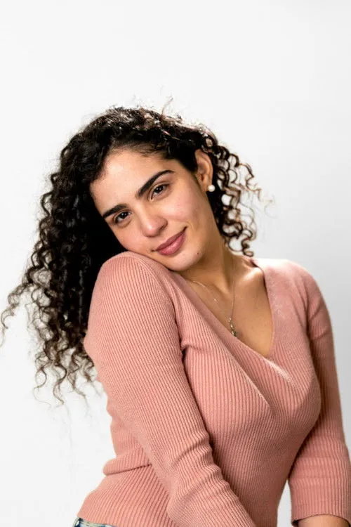 Alejandro Gil ha trabajado con Isairis Rodríguez en 1 ocasiones