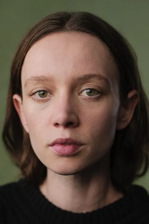 Ishtar Currie Wilson interpretando a Sister Anjelica