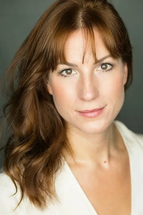 Tom Geoffrey ha trabajado con Isla Carter en 1 ocasiones