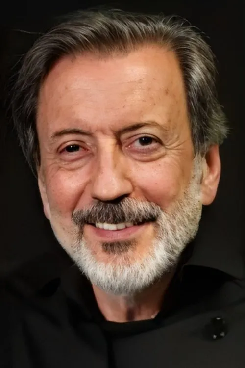 İsmet Üstekin — personaje: Selim Mirza