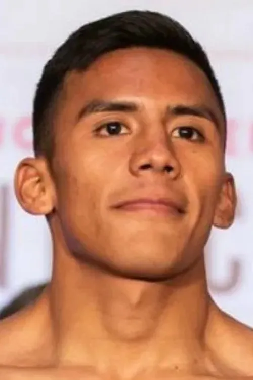 Israel Gonzalez interpretando a Self