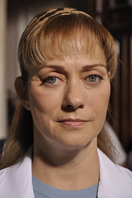 Cemal Toktas ha trabajado con Itır Esen en 2 ocasiones