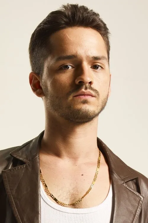 Iván Aragón — personaje: Pablo Garduño