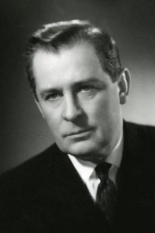 ???? ?????? ha trabajado con Ivan Dmitriev en 1 ocasiones