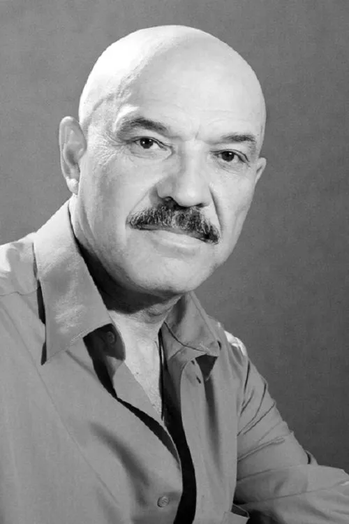 ????? ????????? ha trabajado con Иван Мацкевич en 1 ocasiones