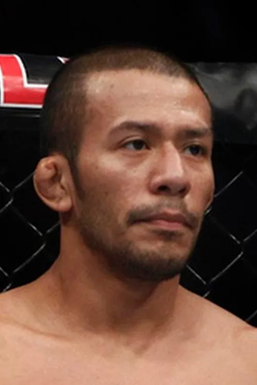 Ivan Menjivar interpretando a Self