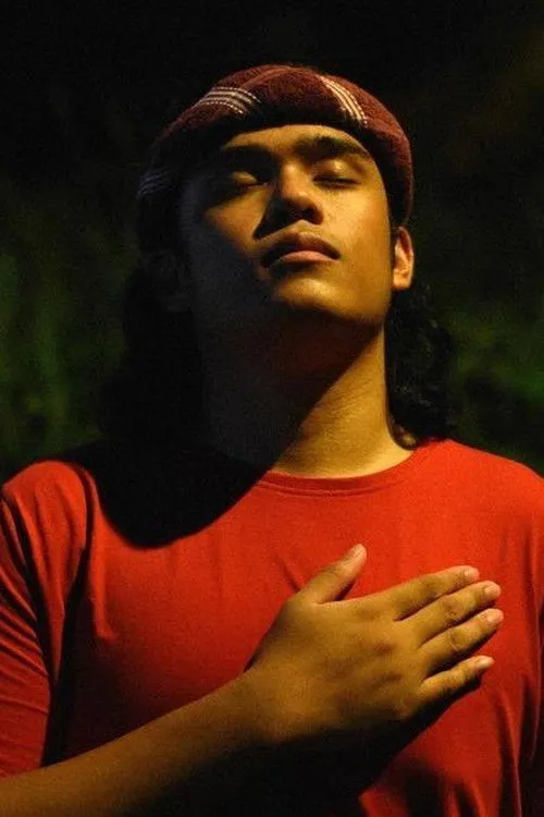 Ivan Panganiban interpretando a Voice