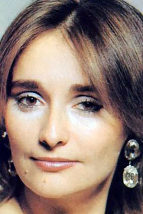 Iya Ninidze interpretando a Tsitsino, Sofiko's daughter