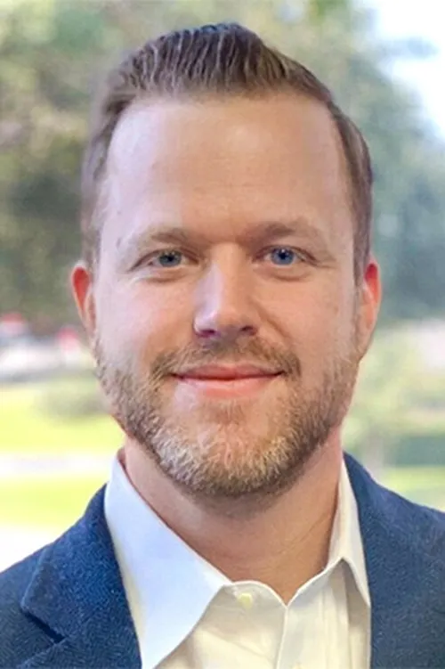 J.B. Yowell interpretando a Walter Kline