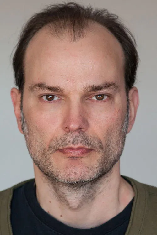 Edgar Flores ha trabajado con J. Thomas Bailey en 1 ocasiones