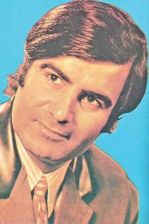 Jaafar Al-Momen interpretando a