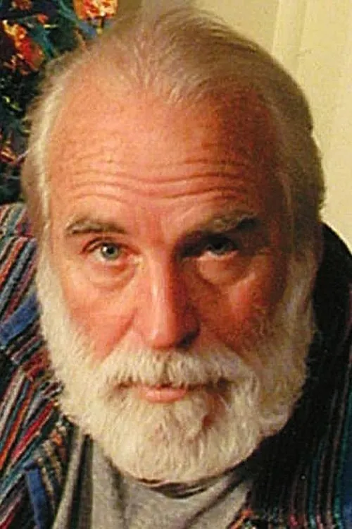 Jack Heywood interpretando a Capt. Collins