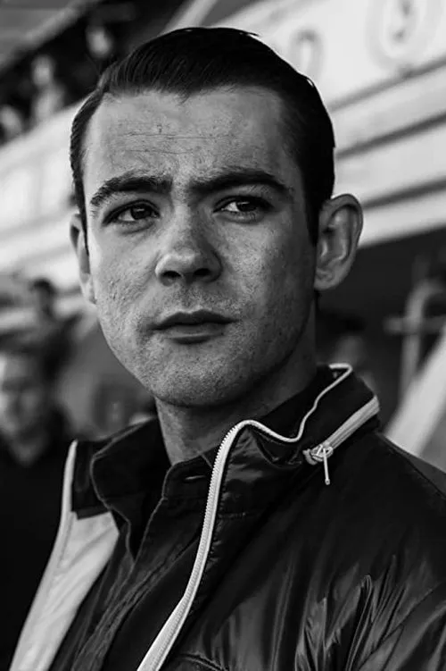 Jack McMullen interpretando a Jack